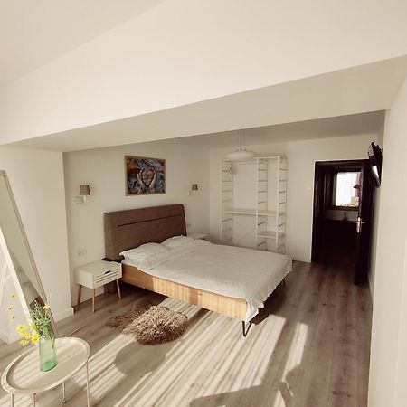 Happy Blue Apartament Галац Екстер'єр фото